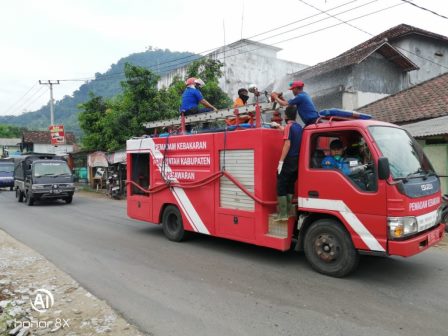 Tim Gugus Tugas Percepatan Penanganan Corona Lakukan Penyemprotan