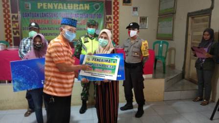 Bantuan Langsung Tunai Desa Kagungan Ratu Diberikan