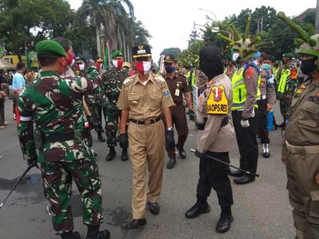 Walikota metro Ahmad Pairin dan jajaran pimpin apel Siaga Penegakan disiplin Mematuhi Protokol Gugus Tugas Covid-19 kota Metro