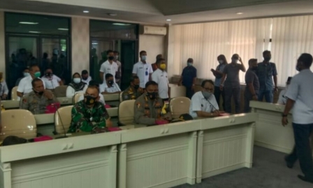 Ketua DPRD Provinsi Lampung Terima Perwakilan Massa Aksi Omnibus Law