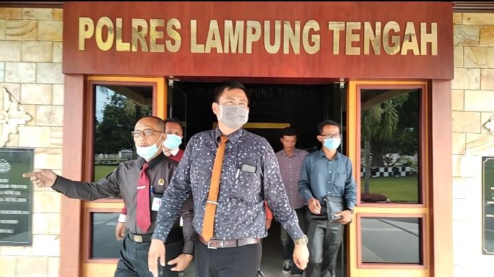 Akhirnya berkas dugaan penyelewengan dana PKH kampung bumi jaya dilimpahkan ke polres Lampung tengah