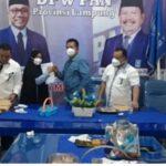 DPD PAN Lampung Serahkan SK 12 Pimpinan Pan Se Lampung