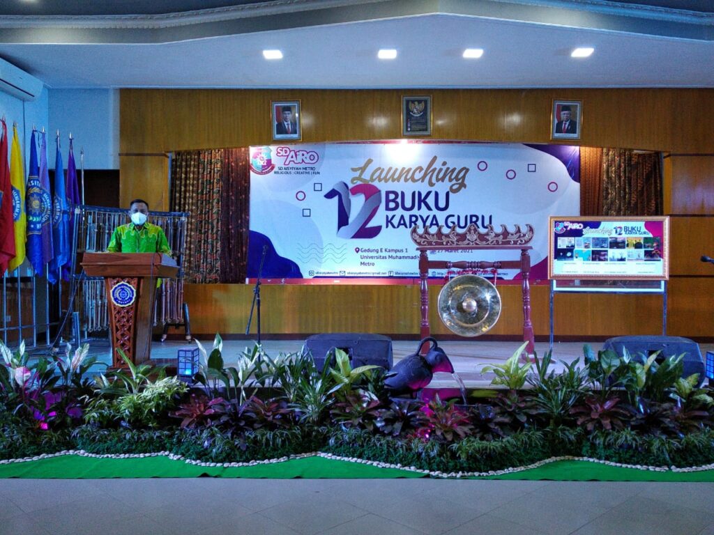 Wakil Walikota Qomaru Hadiri Launching 12 Buku Karya Guru