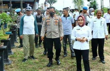 Sambut Hari Bhayangkara Ke 76 Pj Bupati Tubaba Resmikan Kontes Taman Bonsai Uluan Nughik