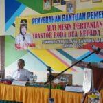 Pj Bupati Tubaba Zaidirina Hadir Dalam Penyerahan Bantuan Alat Mesin Kepada Kelompok Petani