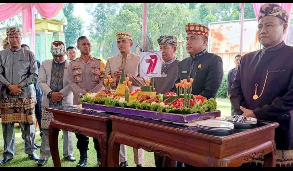 Ketua DPRD Wansiri,. SH,.M.M Gelar Rapat Istimewa HUT Ke -78 Lampura